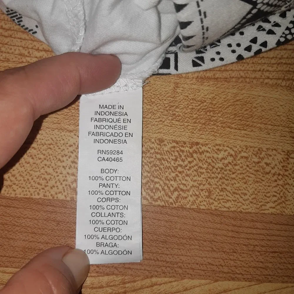 Geometric Patterned Skort size 14 - Picture 5 of 5